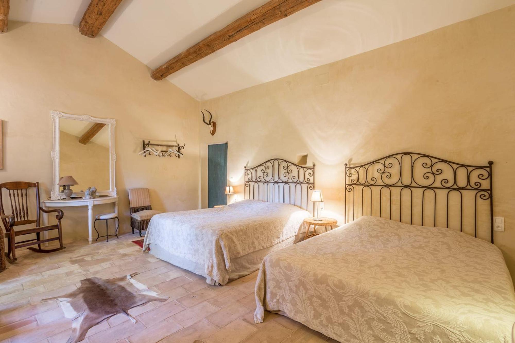 La Maison Des Artistes Ménerbes Kültér fotó